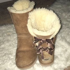 Bailey Bow Uggs